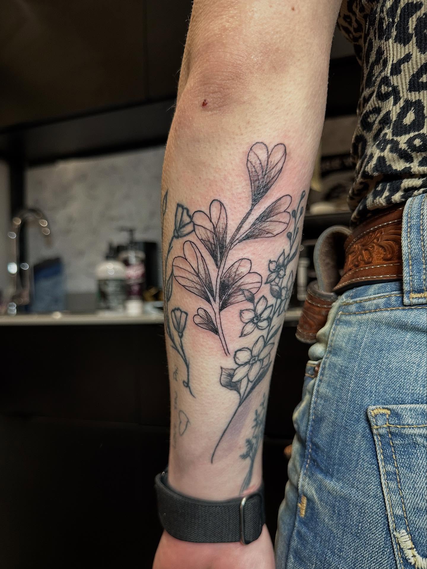 Tattoo by @jewelstattoos_ — black_and_grey