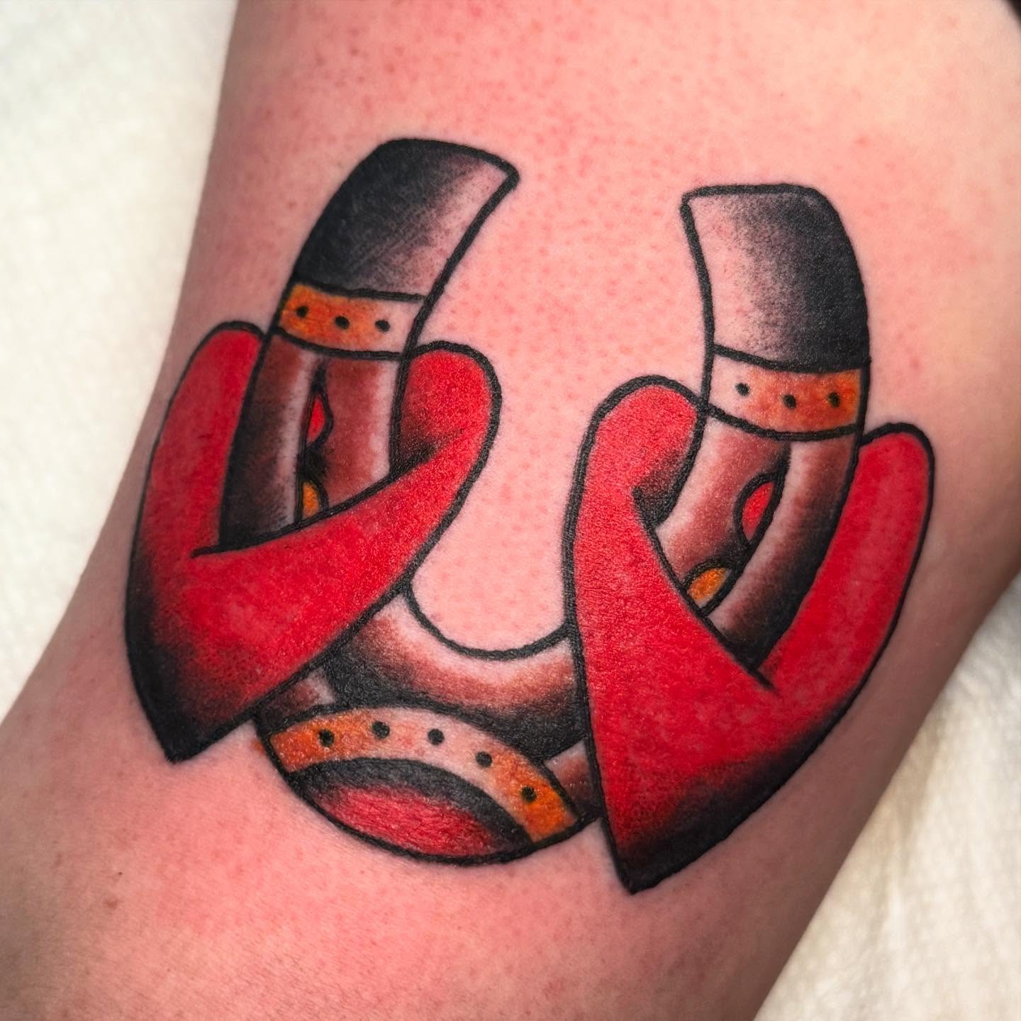 Tattoo by @lindsayloutat2 — american_traditional
