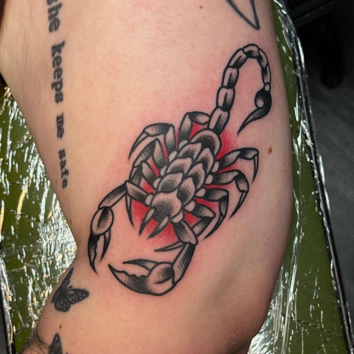 Scorpion American traditional tattoo on the forearm by Traddy Maddie ๐