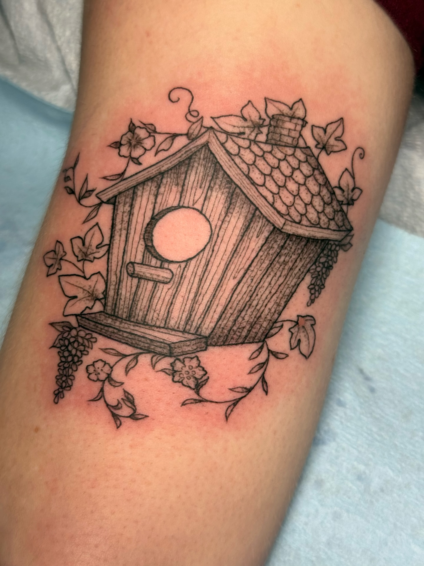 Tattoo by @rhiannontattoos — black_and_grey