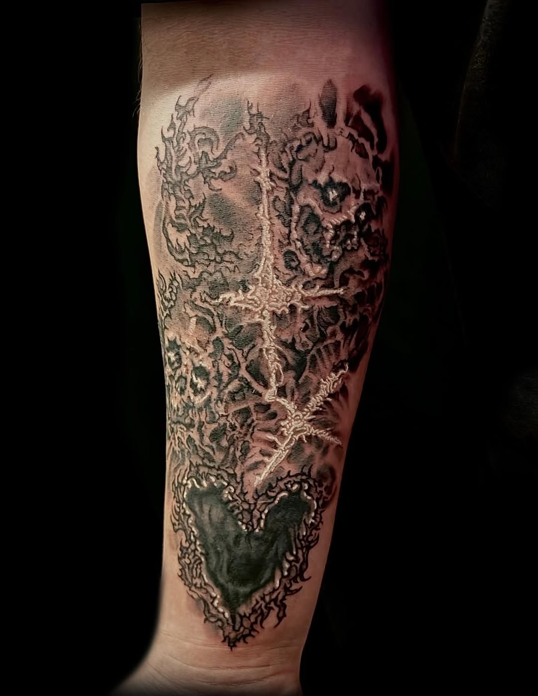 Tattoo by @jamisonellsworthtattoos β dark_realism, blackwork