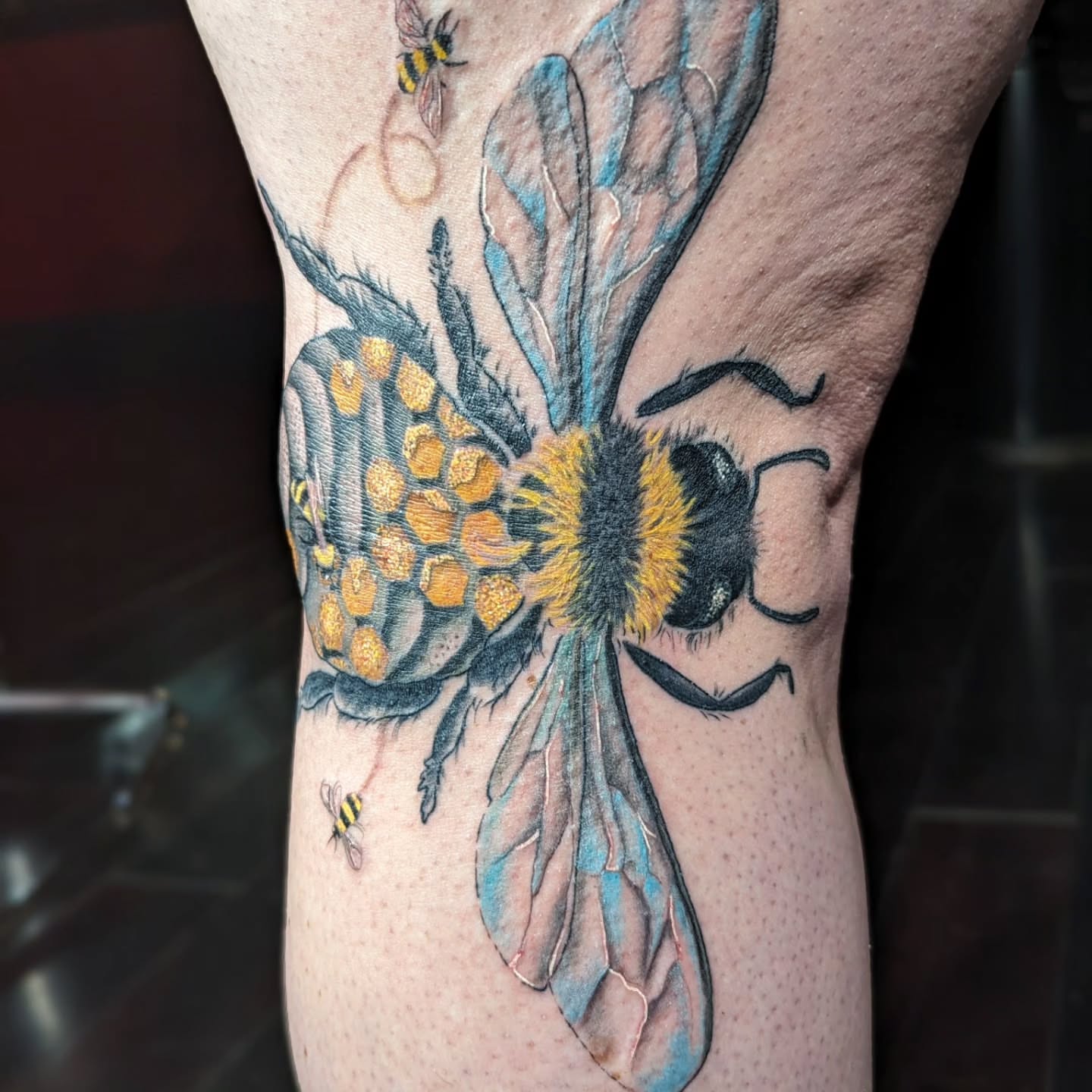 Bee realism tattoo on the forearm by Jou Smile (Jo)
