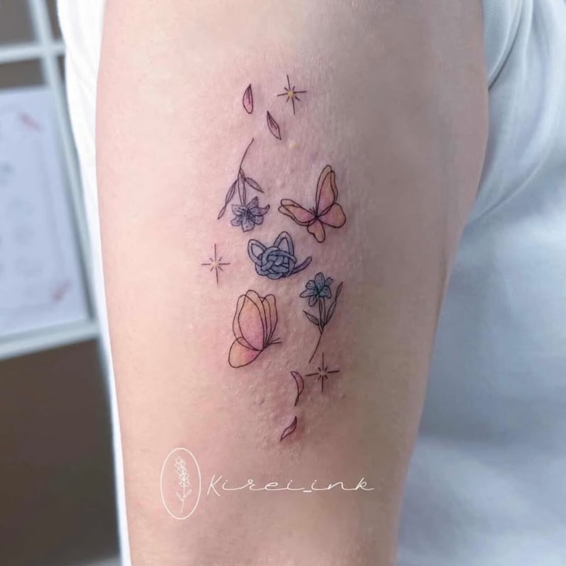 Tattoo by @kireiink_rose — fine_line, watercolor