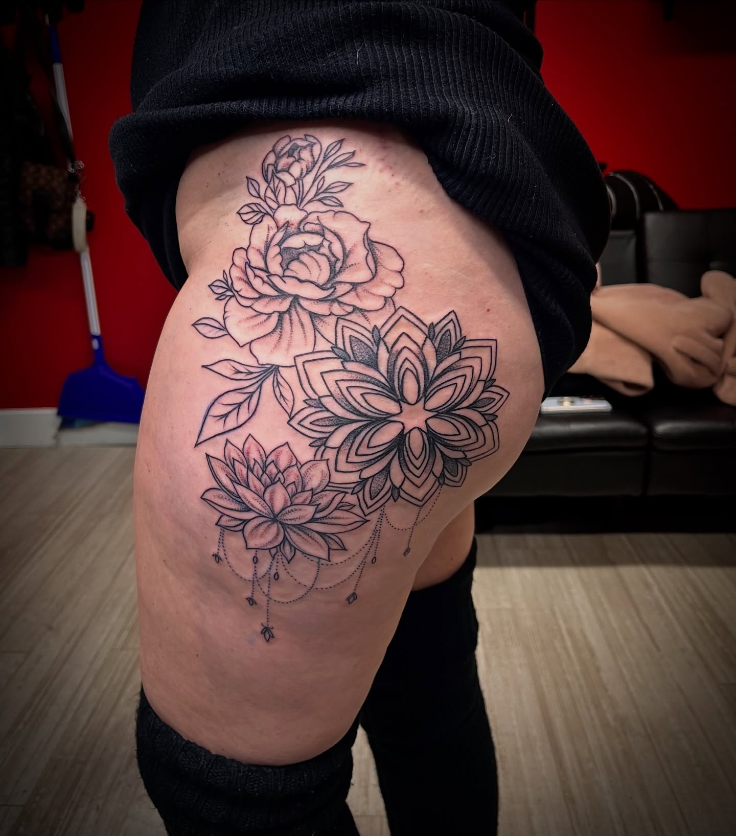 Tattoo by @selenamariatattoos — dotwork, geometric