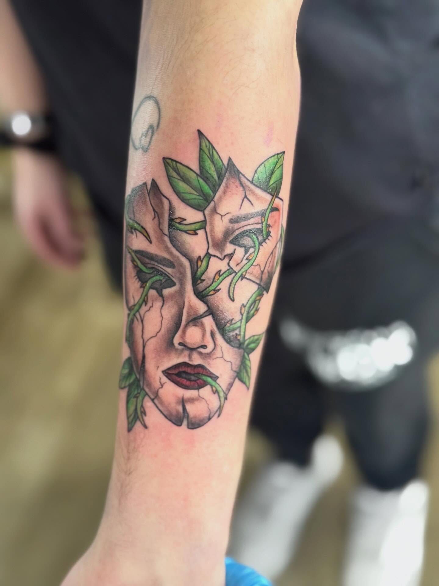 Tattoo by @carissaetattoos — neo_traditional