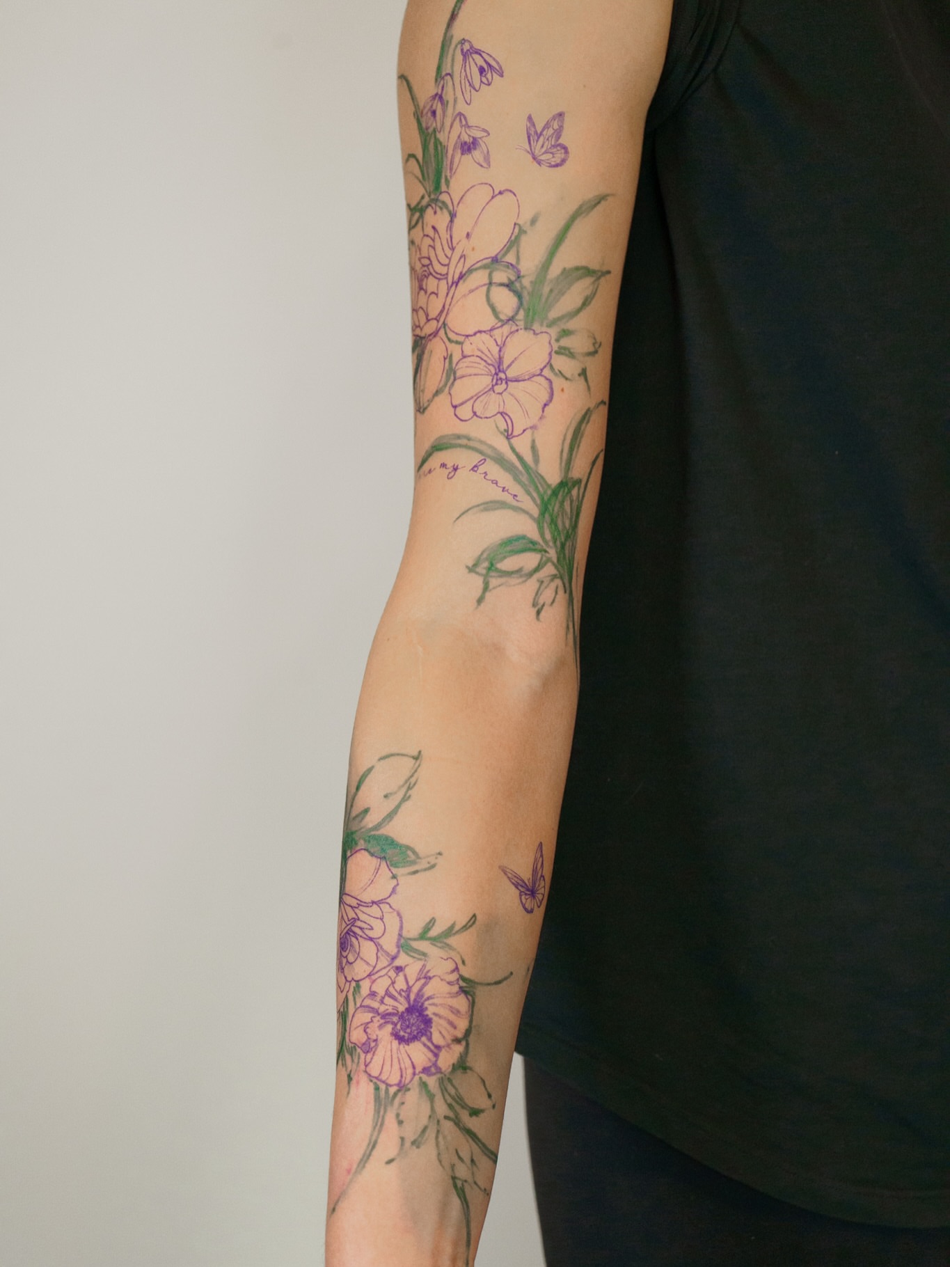 Tattoo by @aldoshyna_t — fine_line