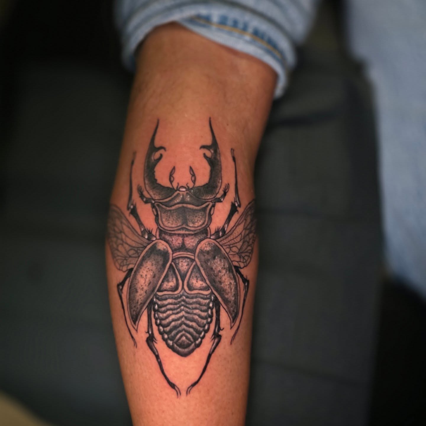 Tattoo by @eddy_tinta — black_and_grey