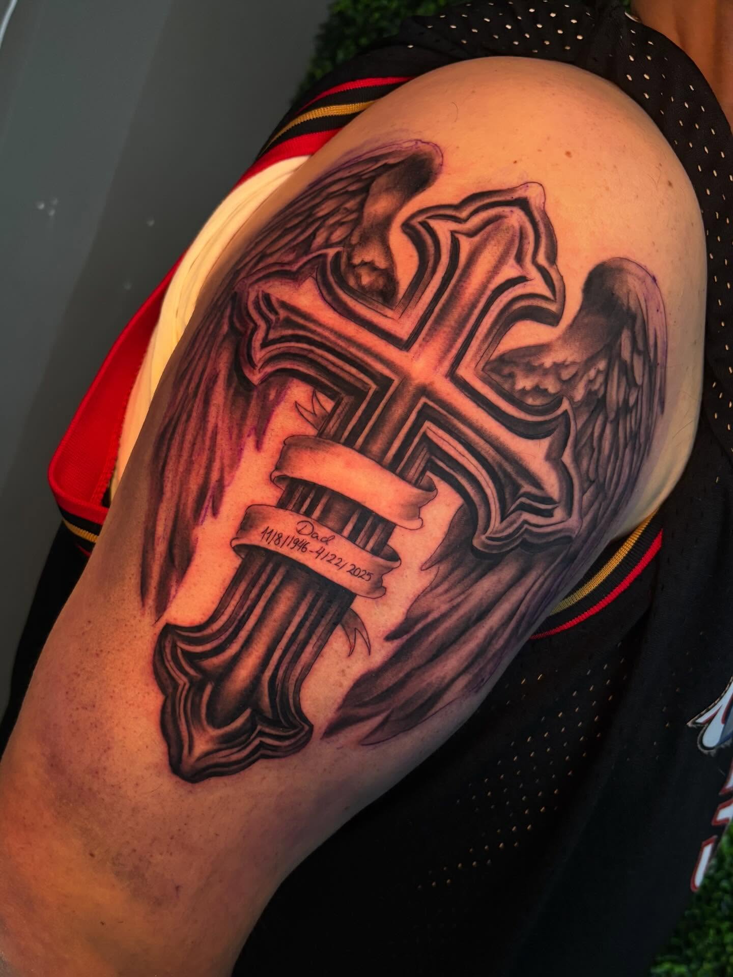 Tattoo by @bellabuonopanetattoos — black_and_grey, realism