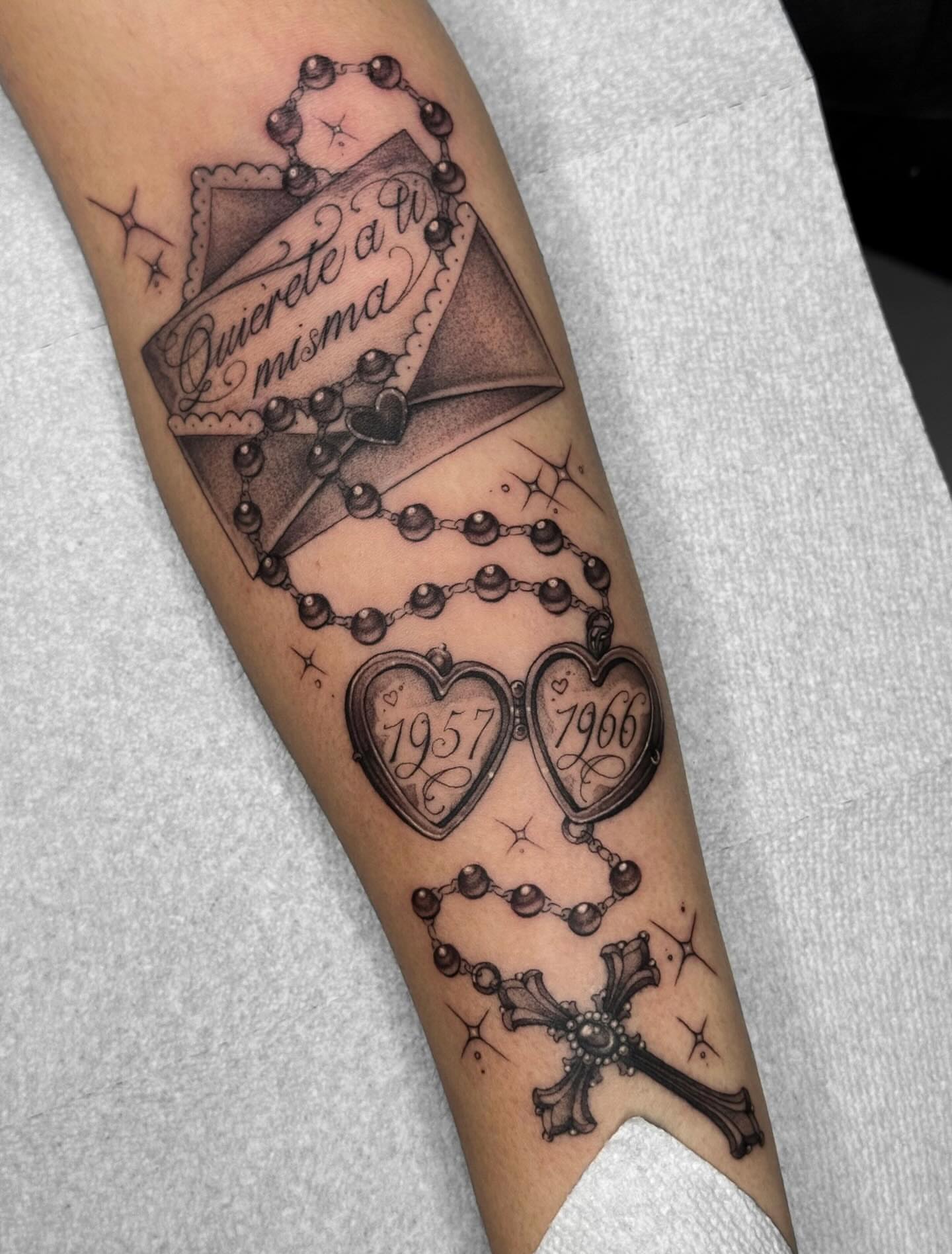 Tattoo by @kaylacancion — black_and_grey