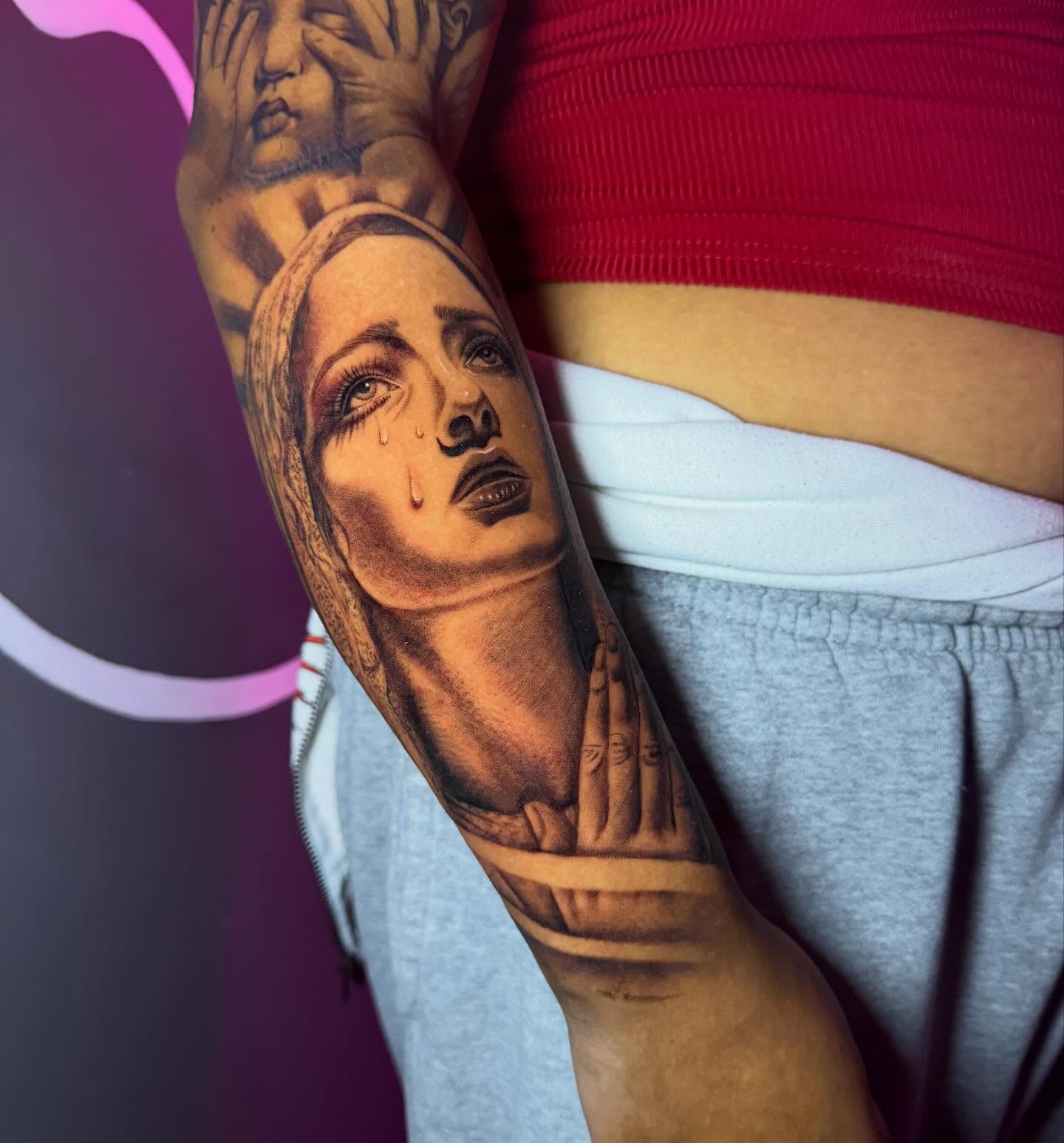 Woman's face realism tattoo on the forearm by ππππππ
