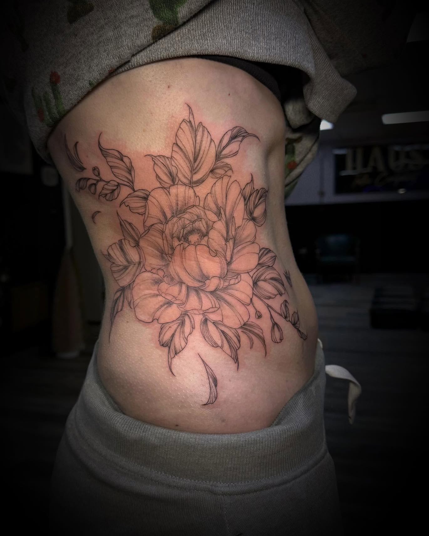 Floral bouquet black and grey tattoo on the ribs by ✶ teryn ✶, Akron, Ohio