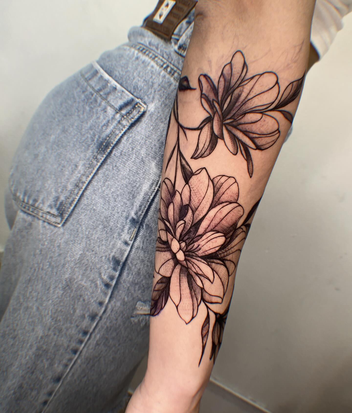 Tattoo by @tovarbeink — black_and_grey