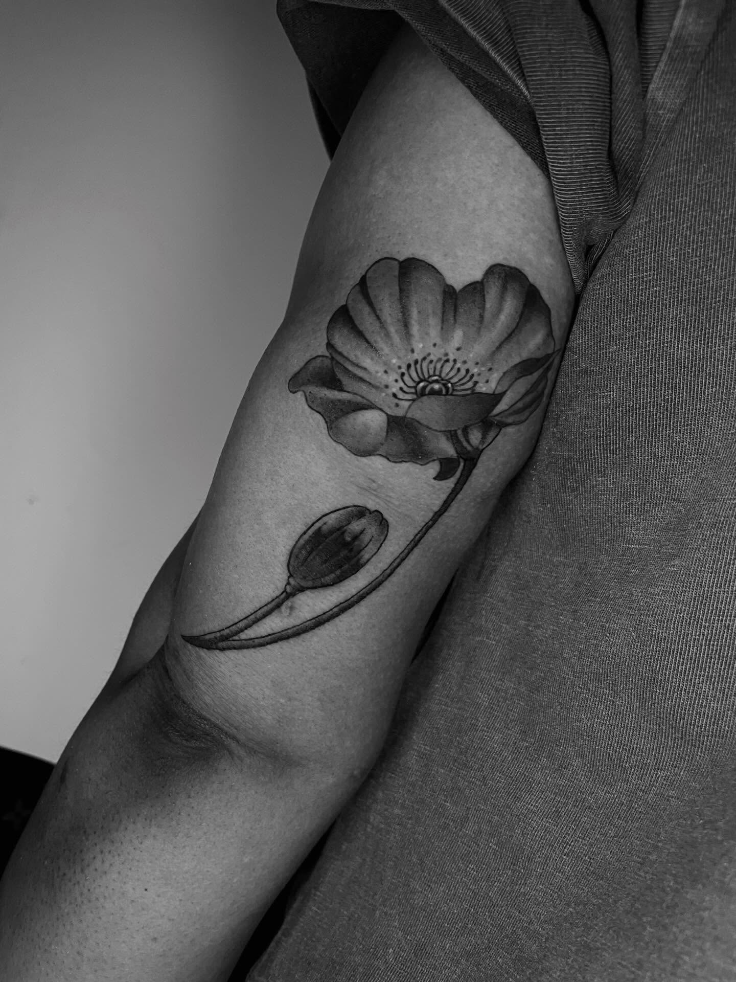 Tattoo by @xens0ul — black_and_grey