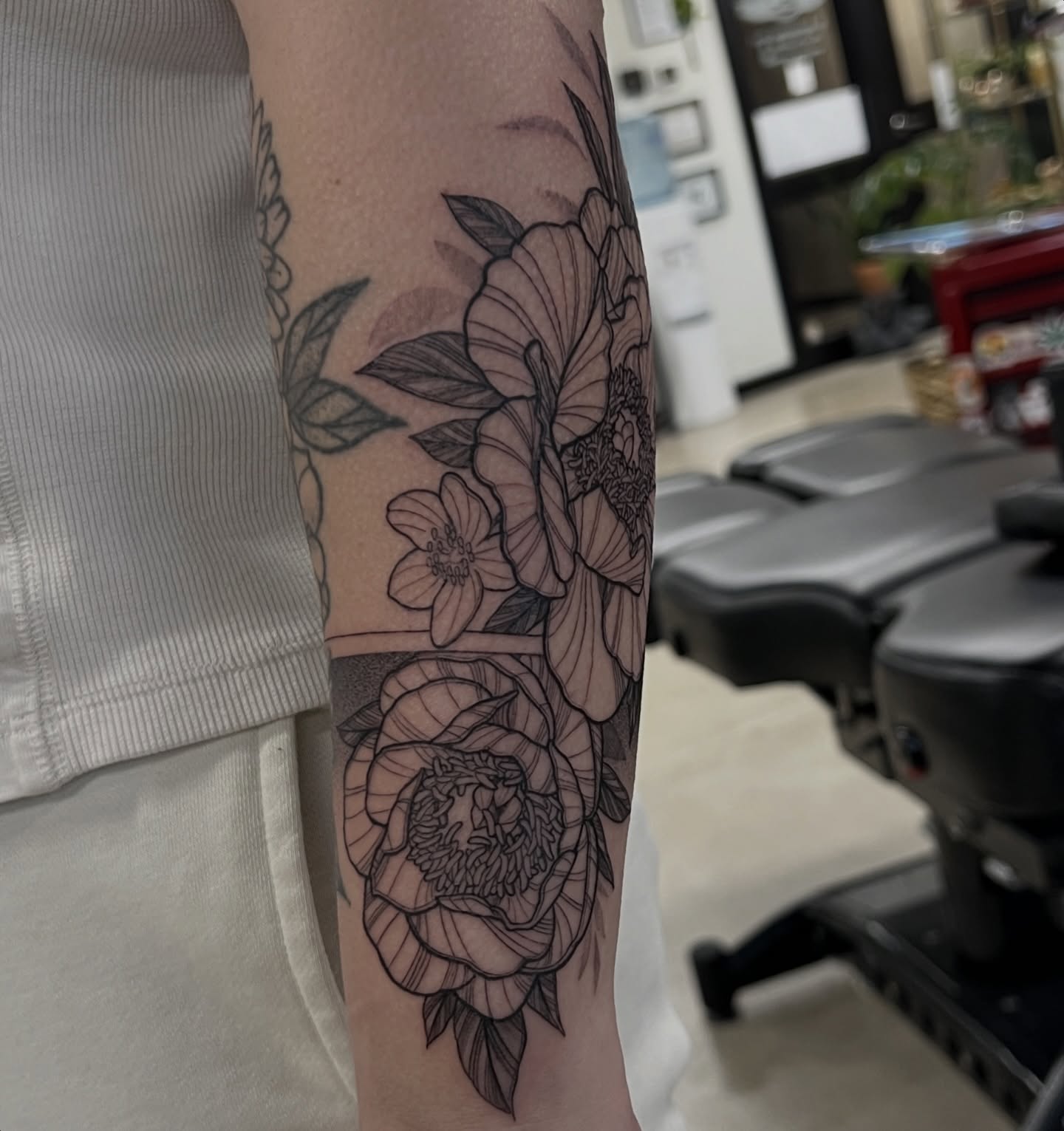 Tattoo by @libbytattoo — black_and_grey