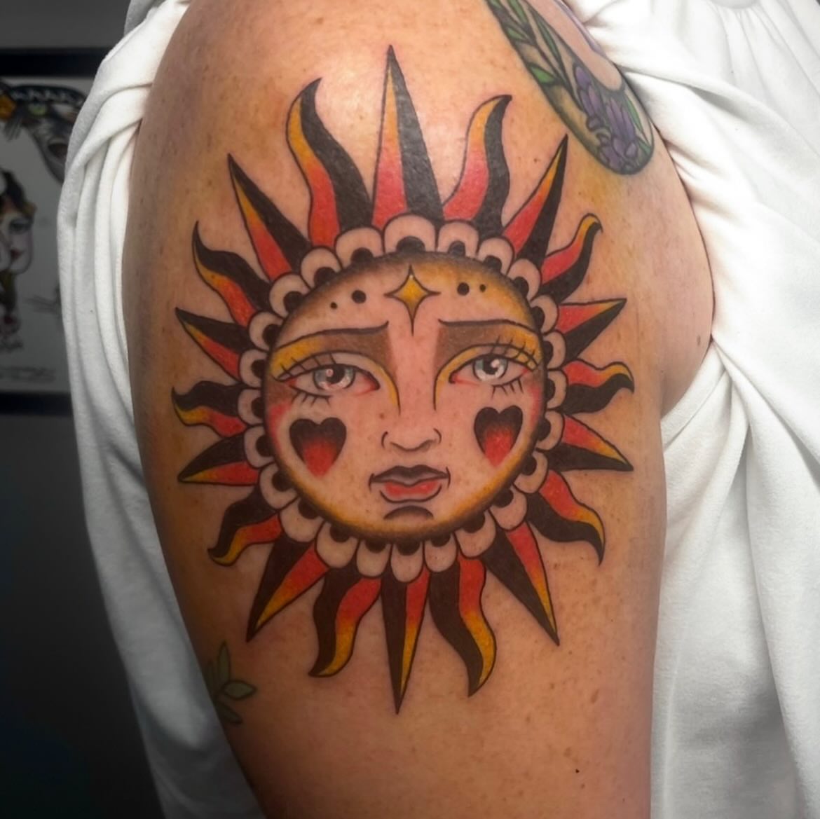 Sun face American traditional tattoo on the shoulder by π©Έβ βοΈ ππππ βοΈ βπ©Έ
