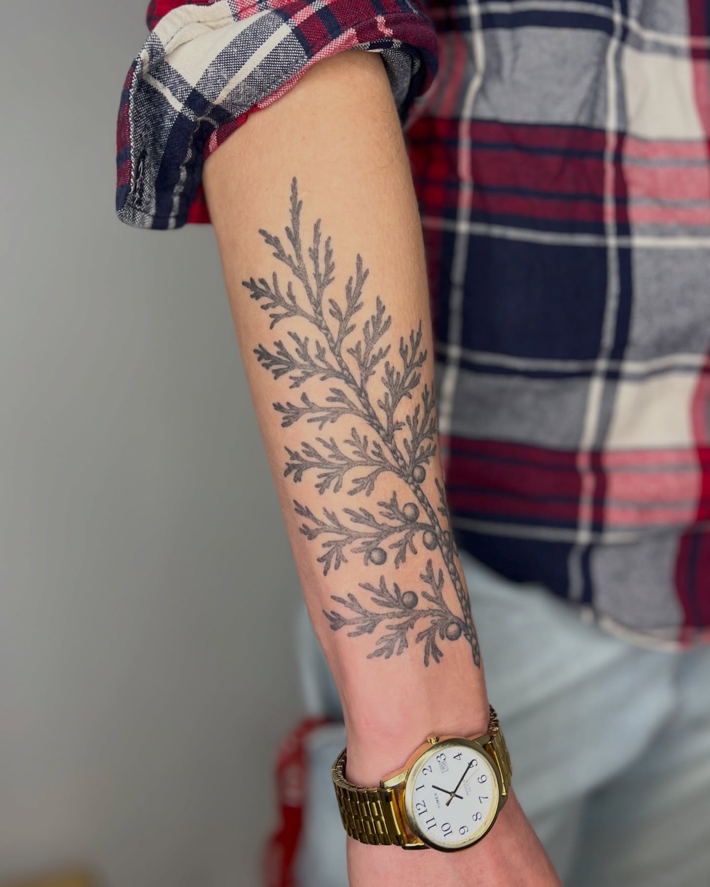 Tattoo by @siltyloamtattoo — black_and_grey