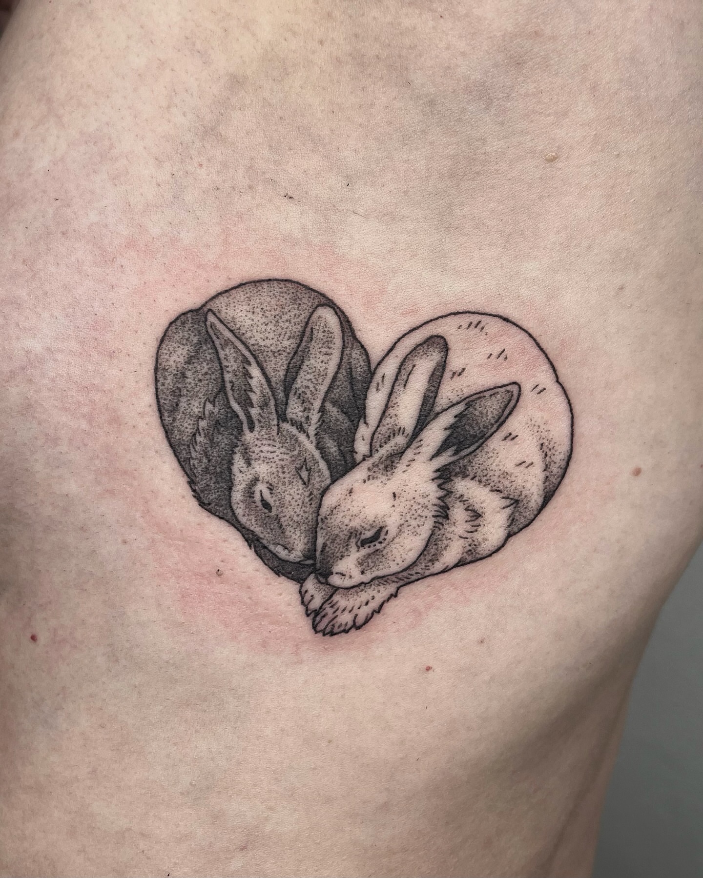 Tattoo by @siltyloamtattoo — dotwork, realism