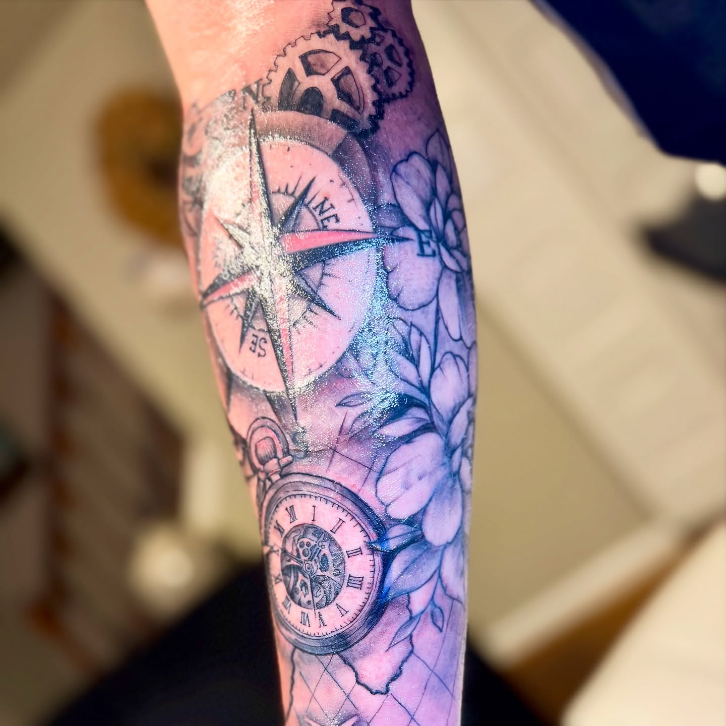 Compass and pocket watch realism tattoo on the forearm by ๐ต๐๐๐๐๐๐๐ ๐ป๐๐๐๐