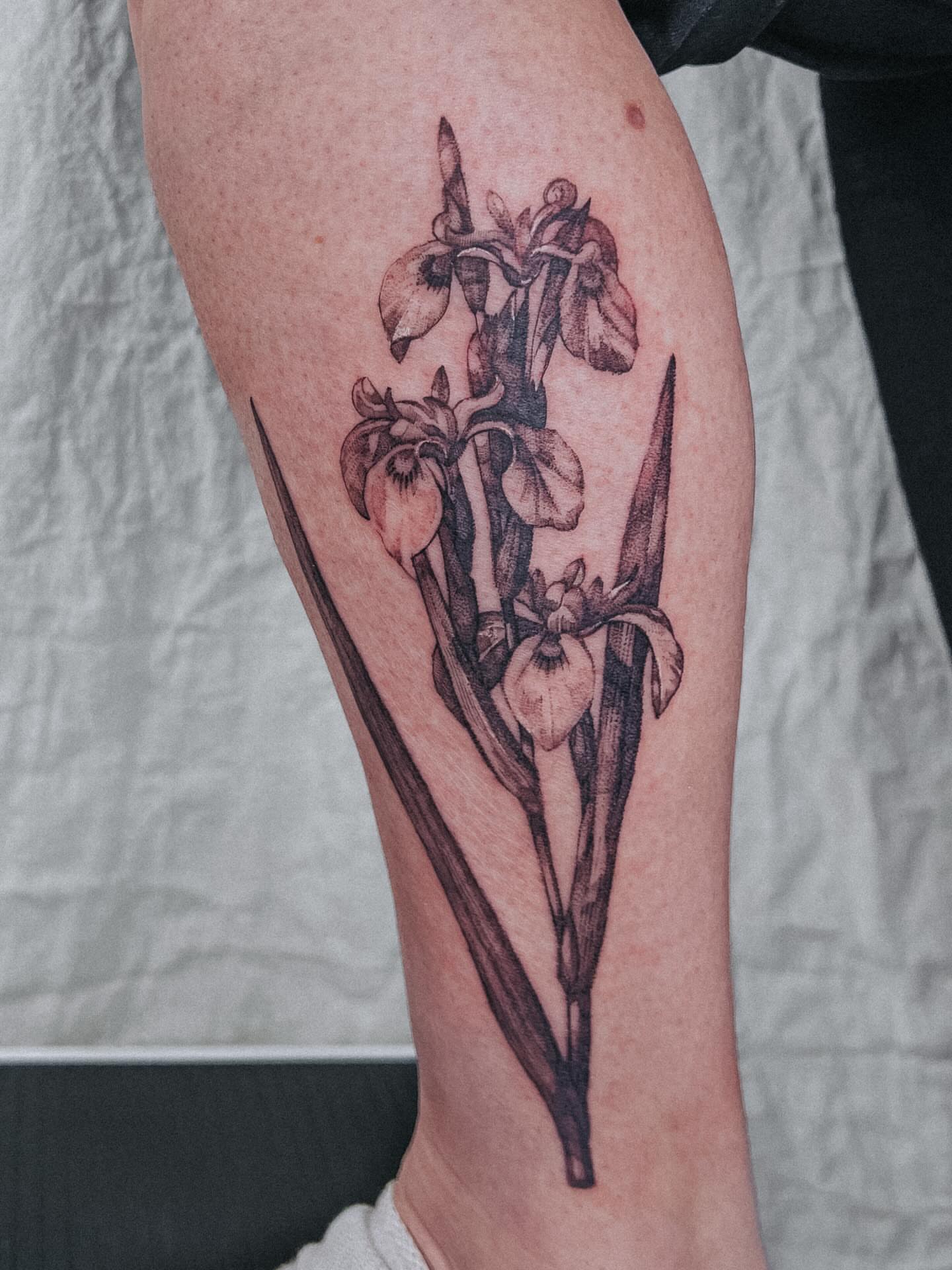 Tattoo by @lucy__yin — black_and_grey