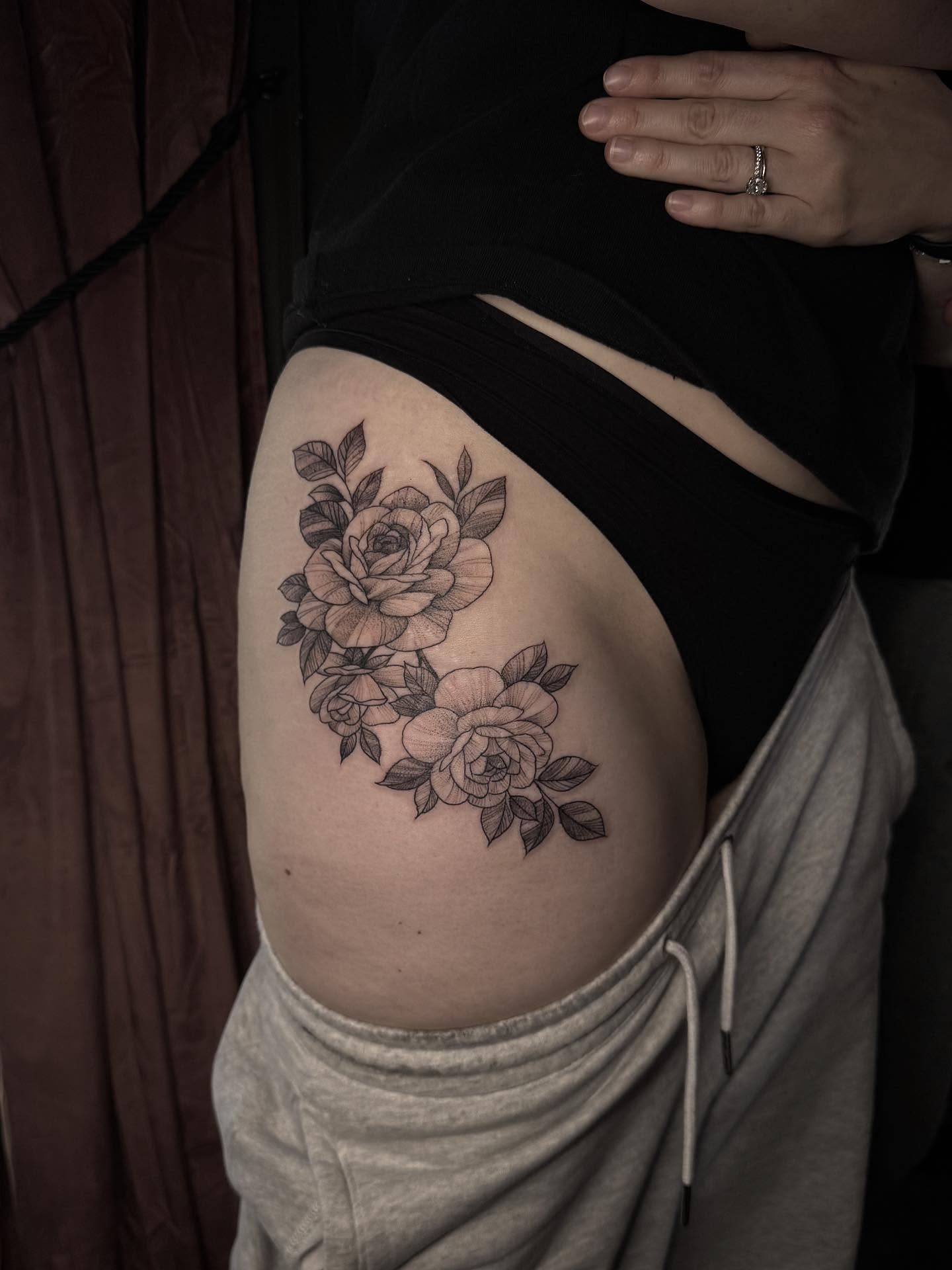 Tattoo by @bethanxvii — black_and_grey