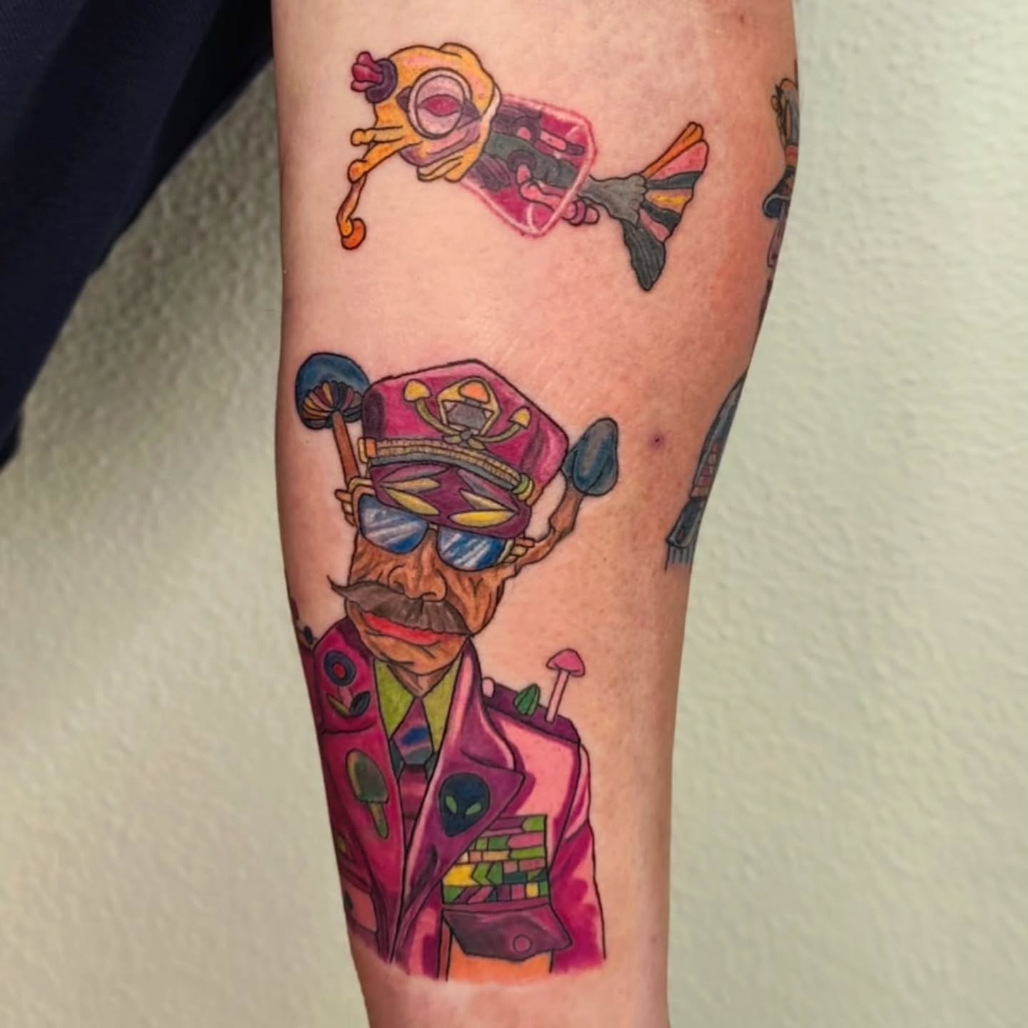 Tattoo by @martinatattoolanzarote β new_school, illustrative
