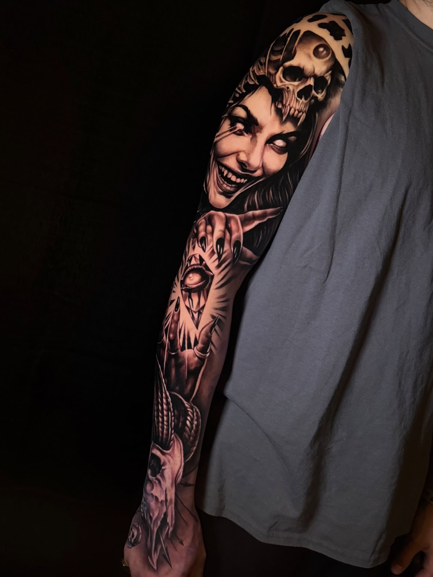 Tattoo by @xsebastiancalderonx — realism, dark_realism