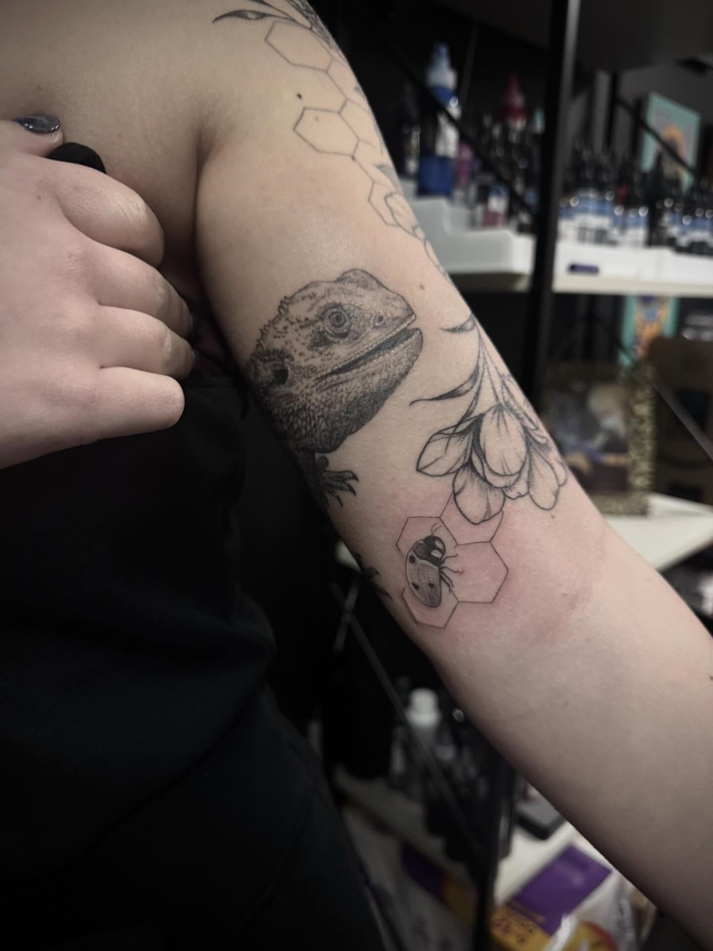 Tattoo by @linework_lacey — black_and_grey, realism