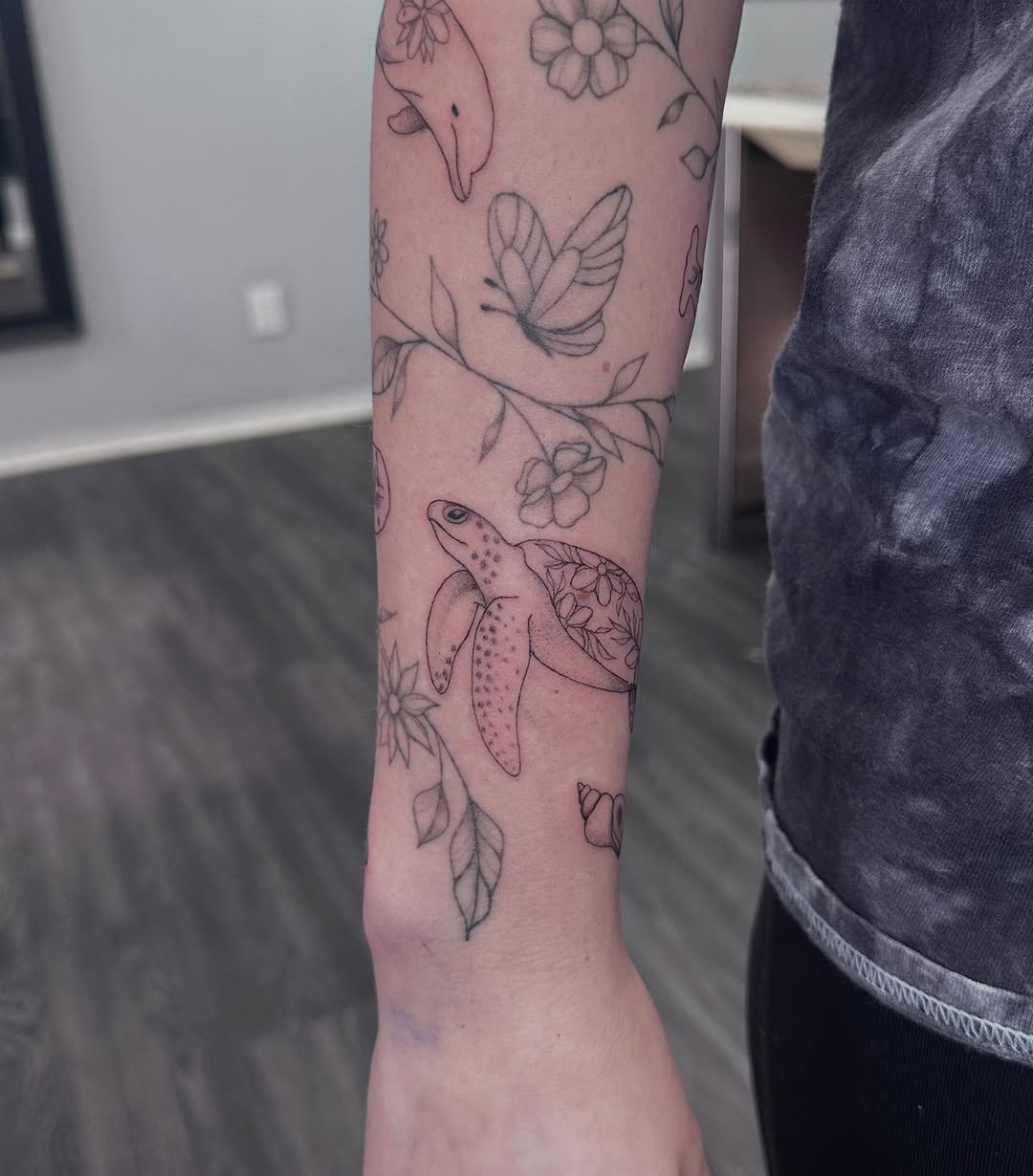 Tattoo by @izabella.tattoos — fine_line, illustrative