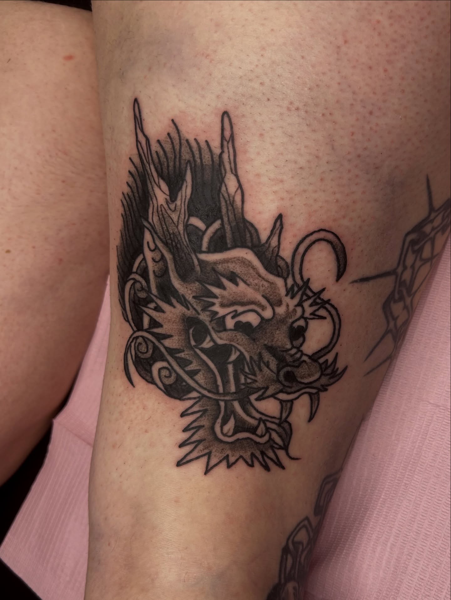 Tattoo by @bee.rose_tattoo — black_and_grey