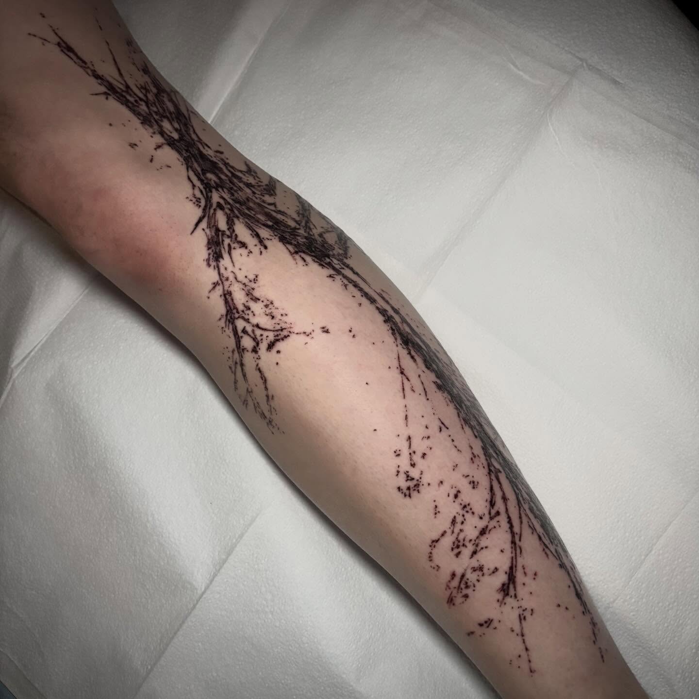 Tattoo by @unknownliquids — dotwork