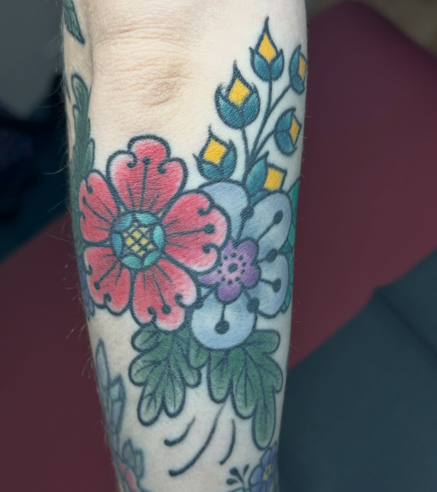 Tattoo by @jentle.tattoos โ american_traditional