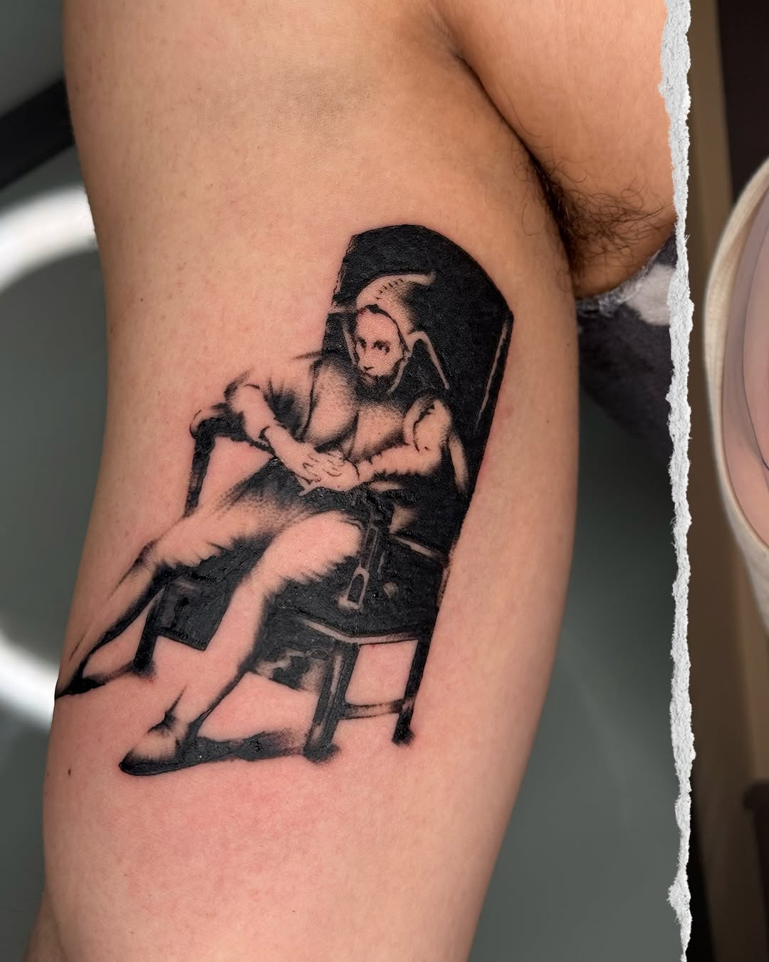 Tattoo by @mxminks โ black_and_grey, realism