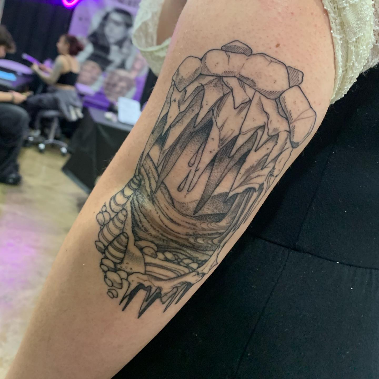 Tattoo by @tabby_wirebach_tattoos — black_and_grey