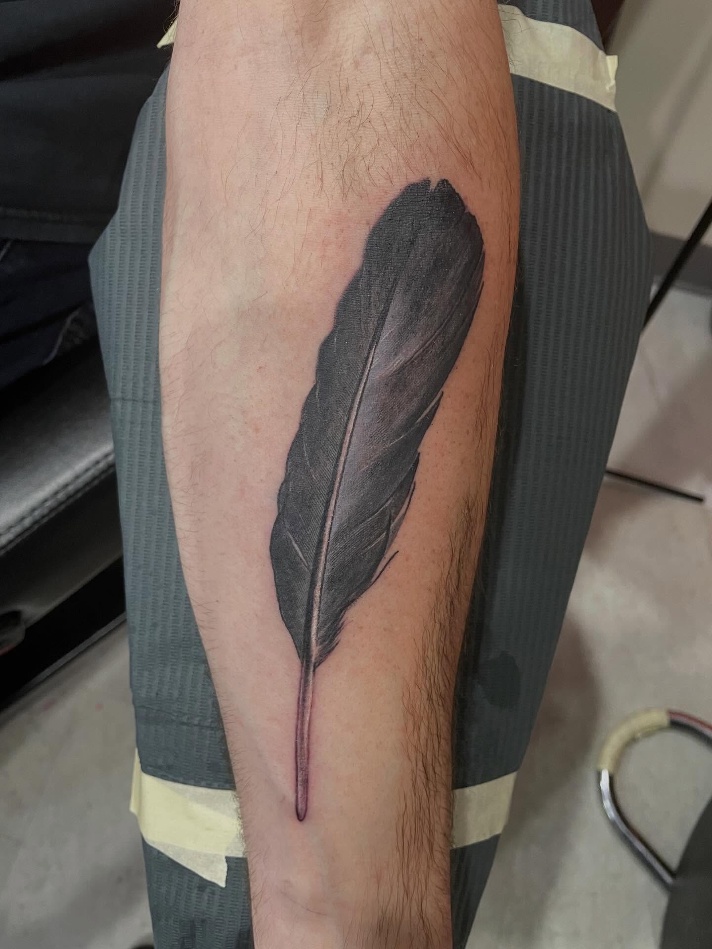Tattoo by @tattoosbydizzy — realism