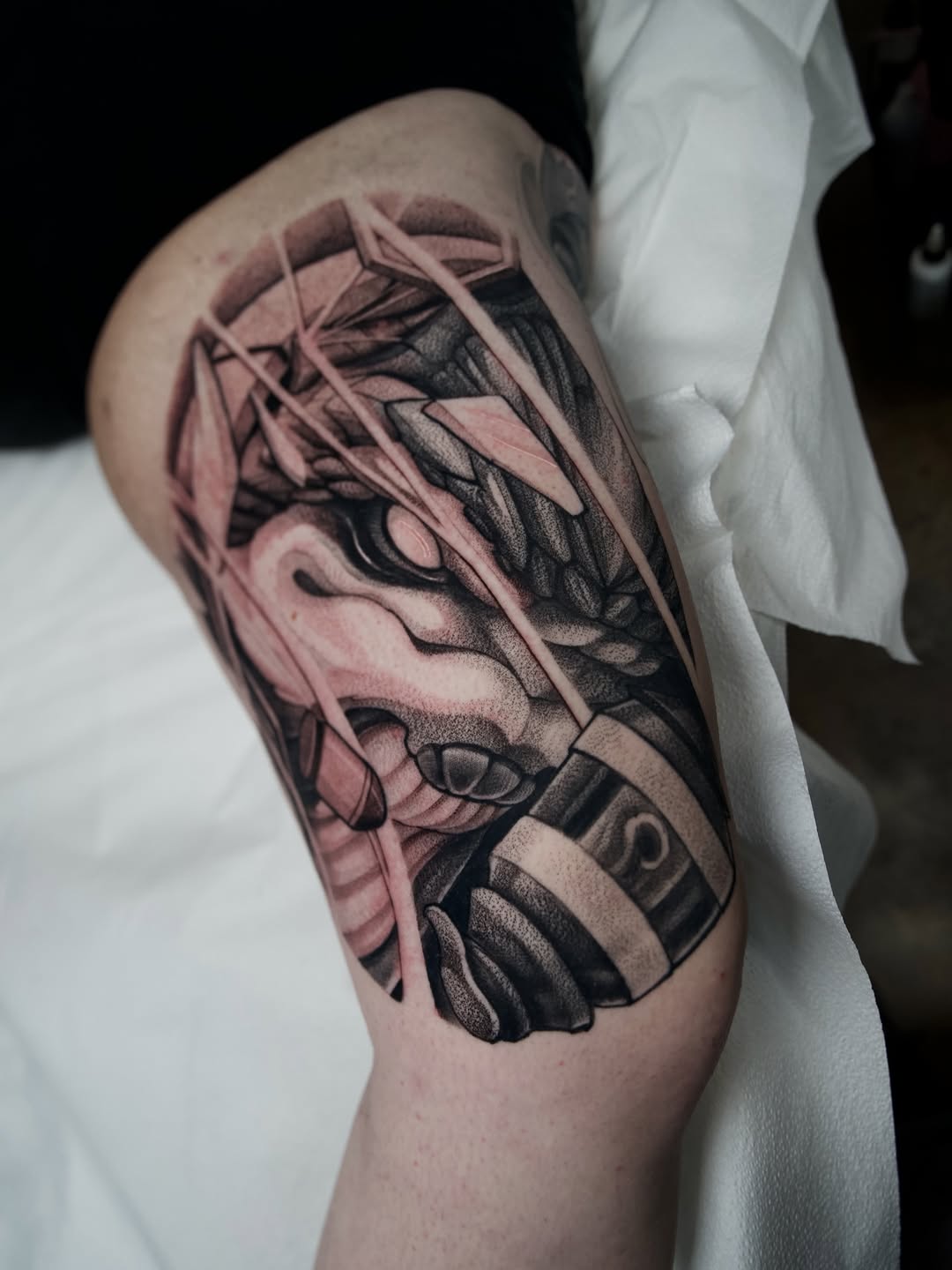 Tattoo by @tattoosbyale_ — black_and_grey, geometric