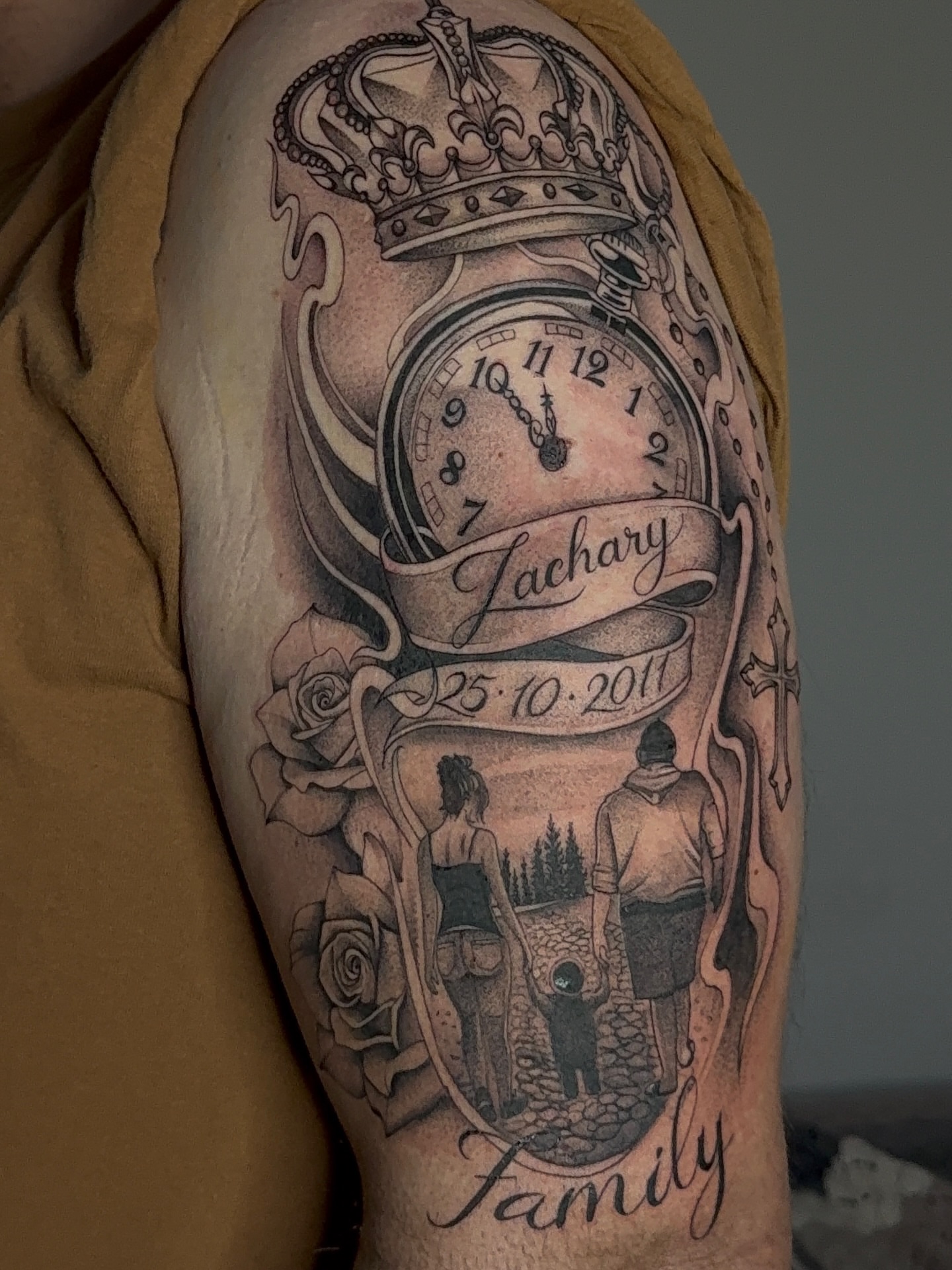 Tattoo by @hosannatattoo — black_and_grey, realism
