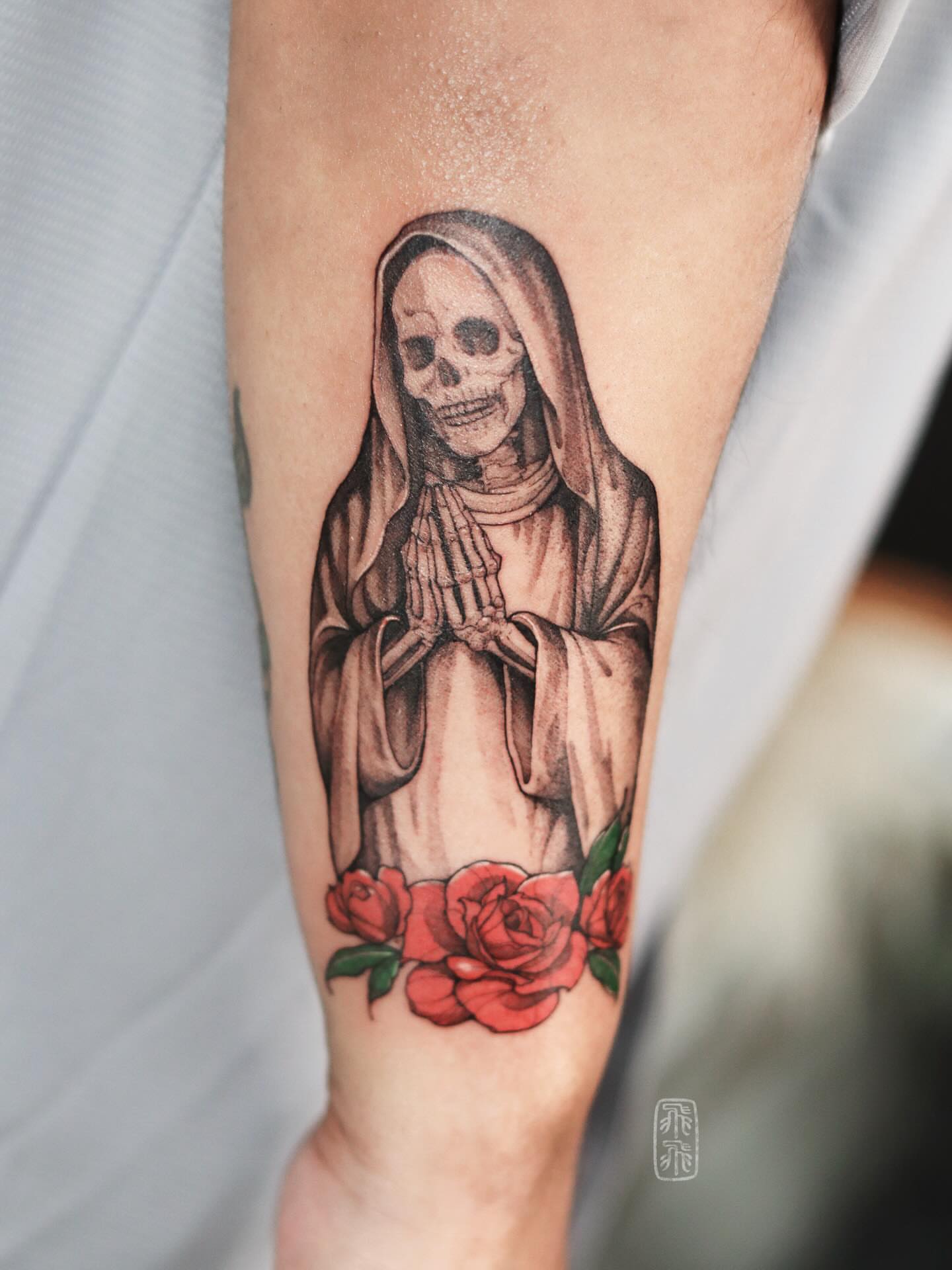 Tattoo by @phoebe_doartink — black_and_grey, realism