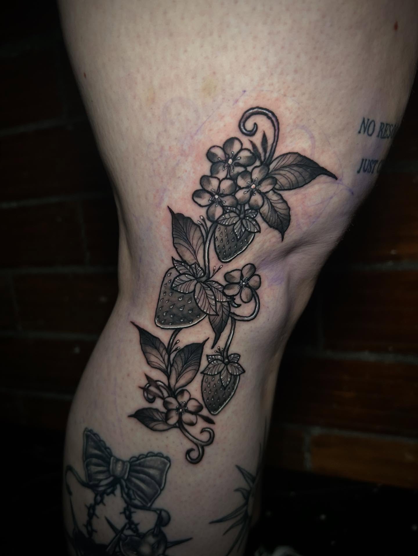 Tattoo by @amry.tattoos — black_and_grey