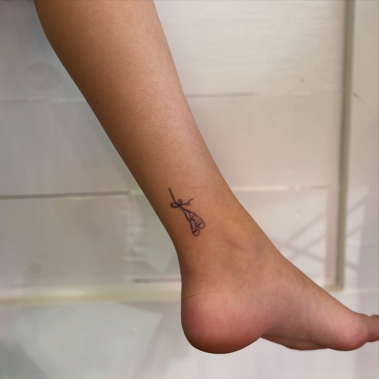 Tattoo by @sweetinktattoo — fine_line
