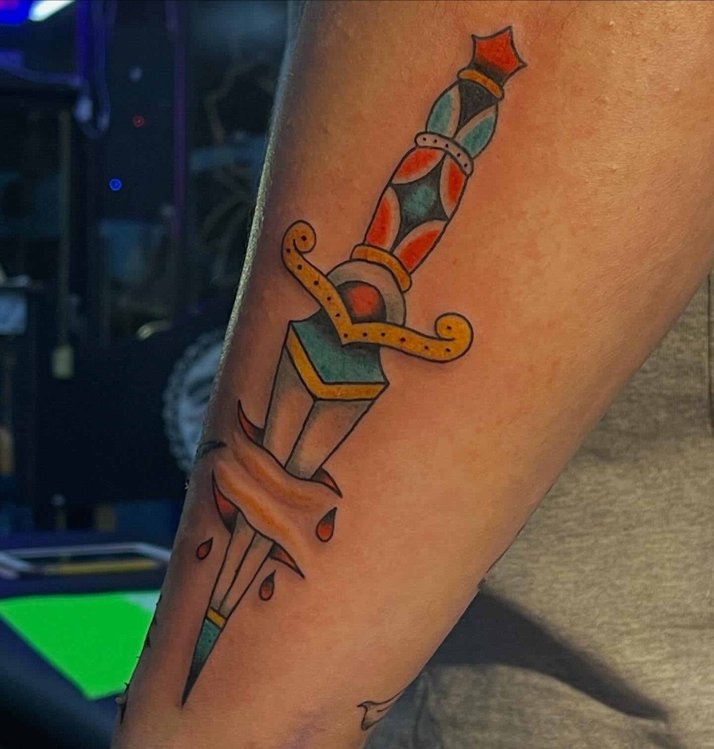 Tattoo by @sundaymassochist — american_traditional