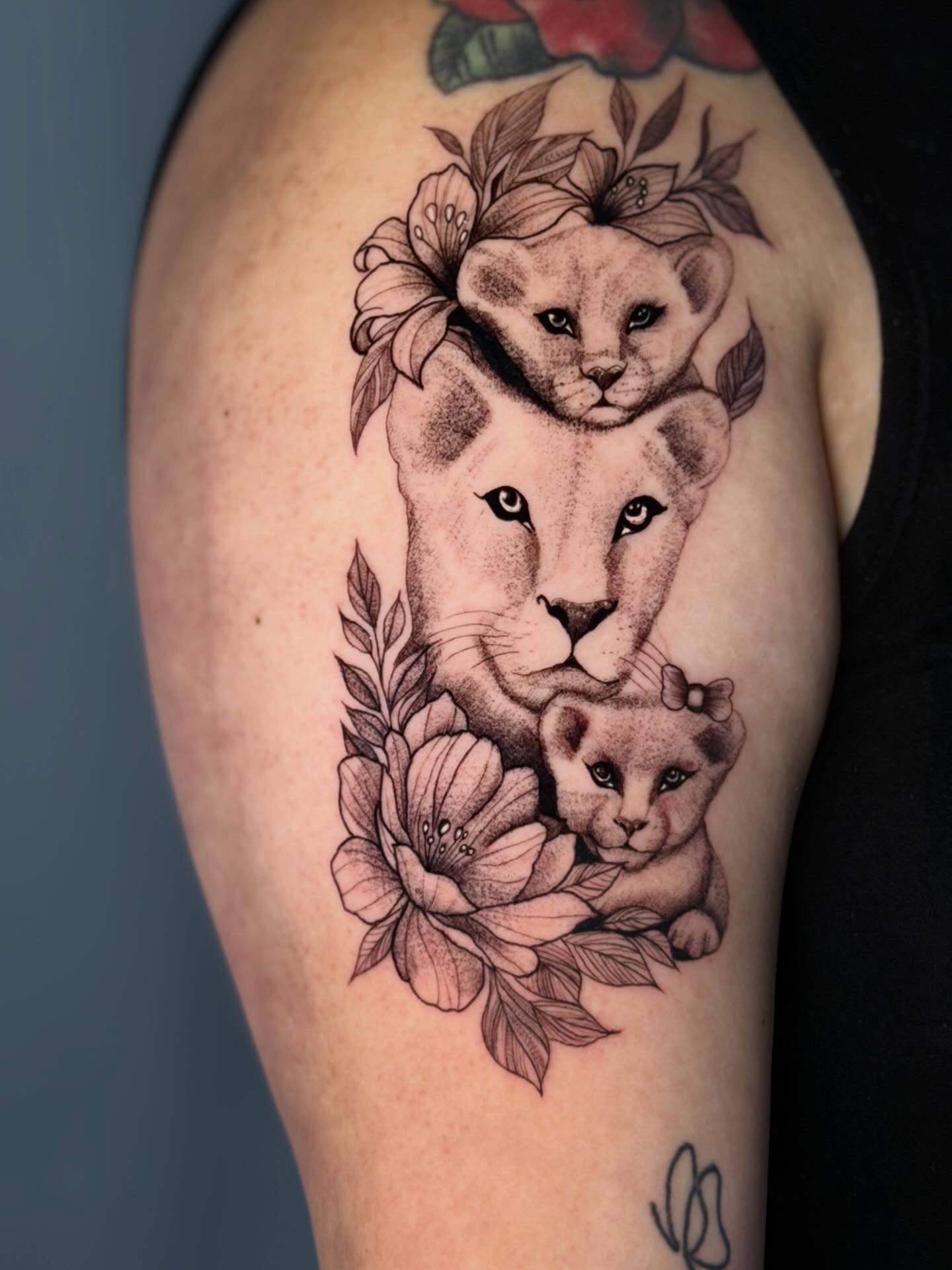 Lion family dotwork tattoo on the thigh by ᴍᴀɢɢɪᴇ ✧, Las Vegas, Nevada