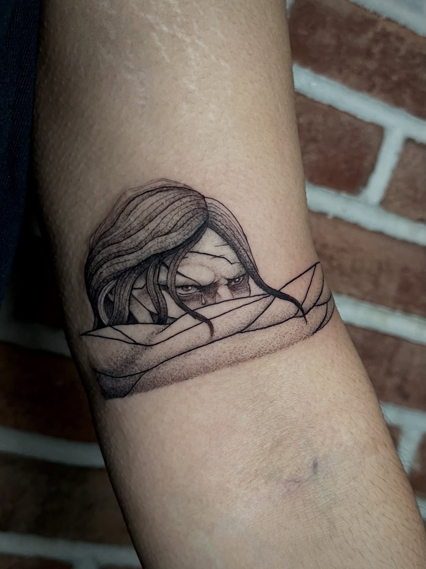Tattoo by @fairyytaylzz — black_and_grey, realism