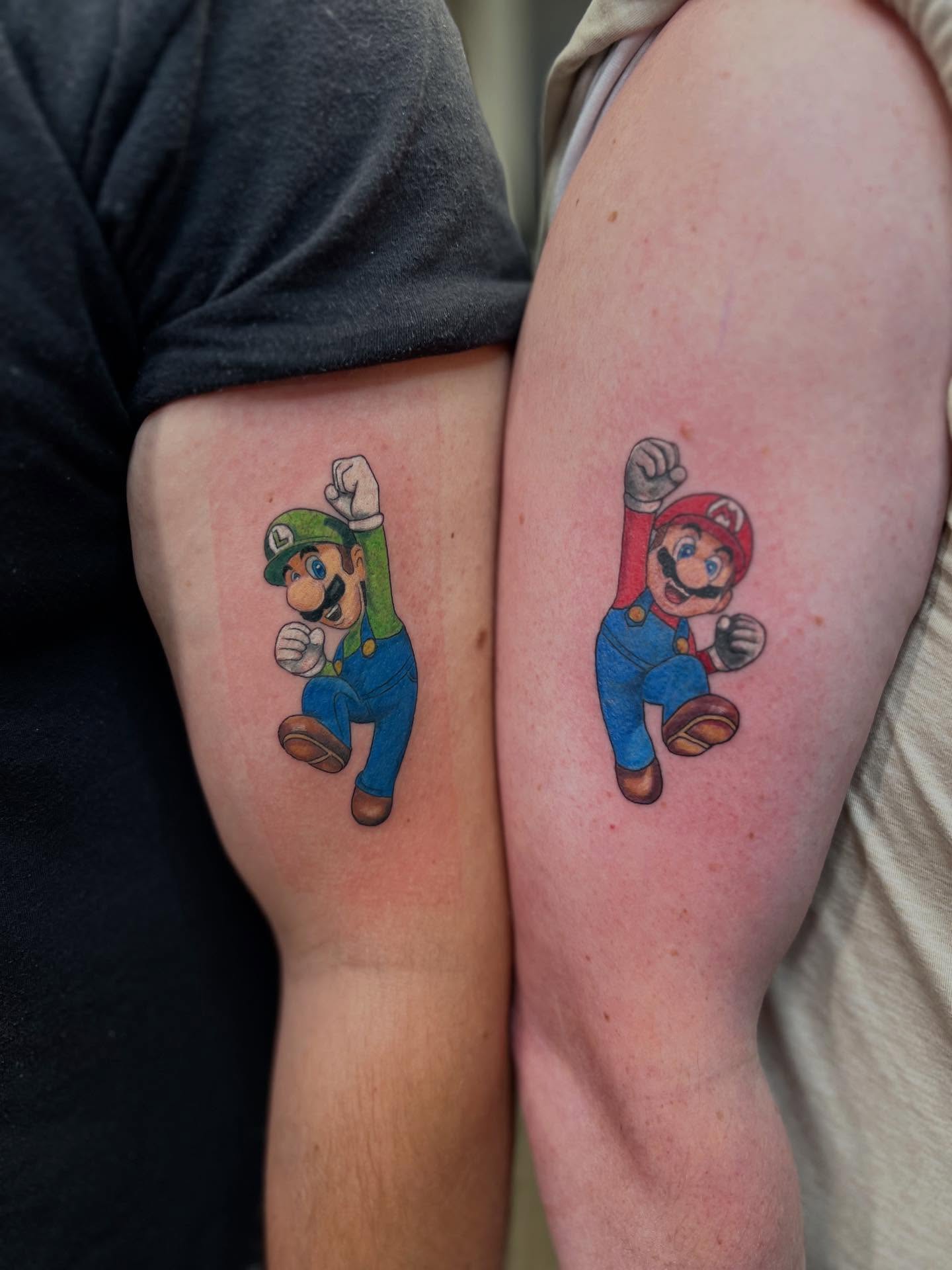 Tattoo by @ozzyblacklinetattoo — realism