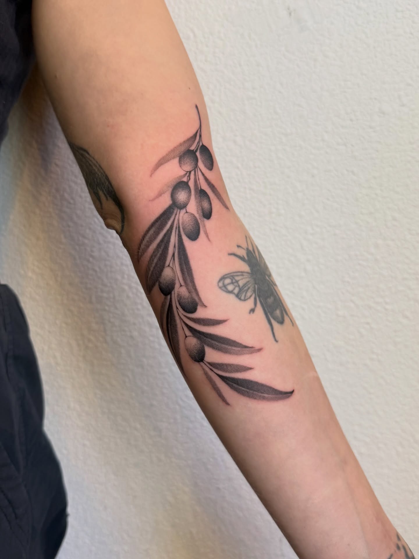 Tattoo by @blacklambx — black_and_grey