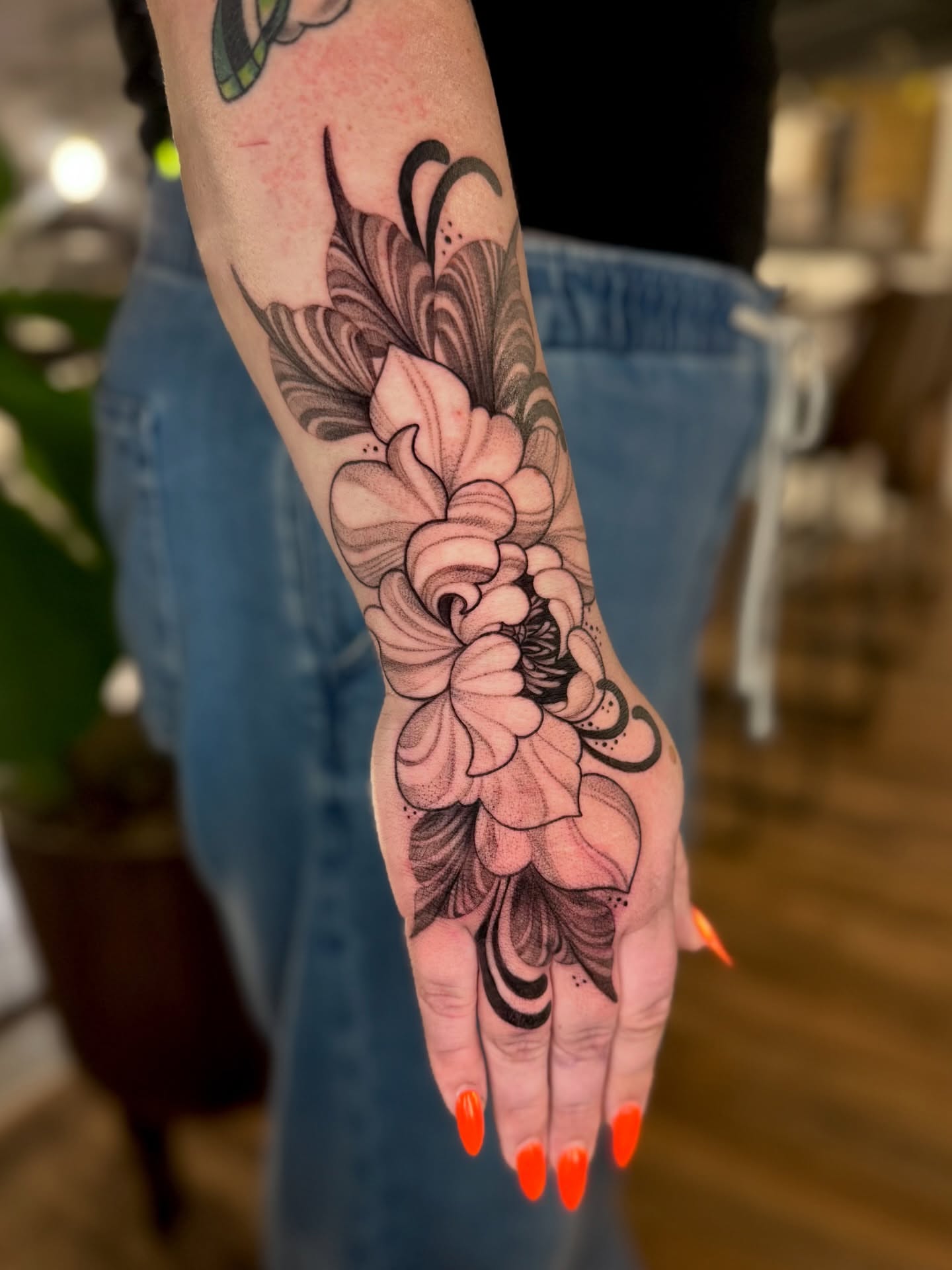 Floral dotwork tattoo on the hand by πππππ βππ£π£ππ€ππ , Tucson, Arizona