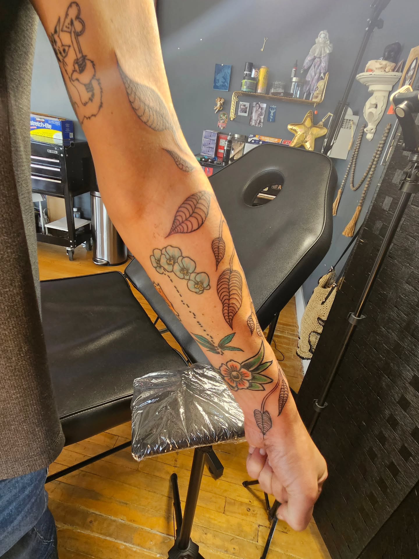 Tattoo by @ammyfoste — american_traditional