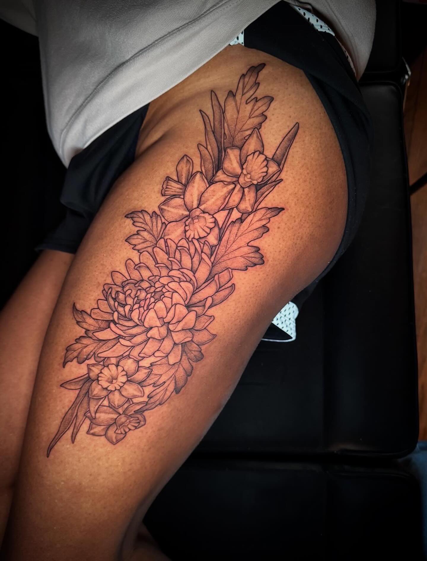 Tattoo by @alexcioppitattoos — black_and_grey
