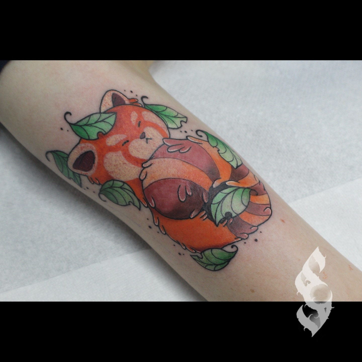 Peach dotwork tattoo on the forearm by Amanda Stampfly