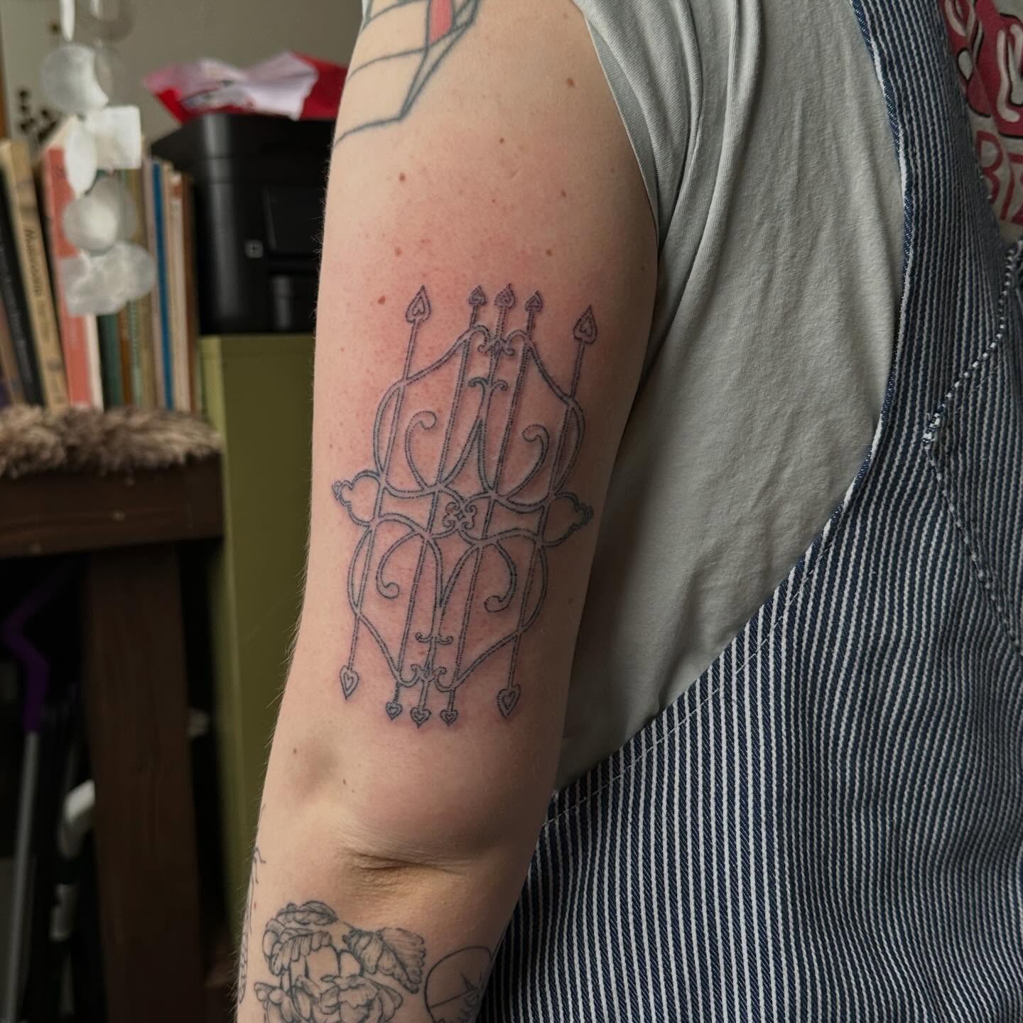 Geometric pattern geometric tattoo on the forearm by Jules🕯️