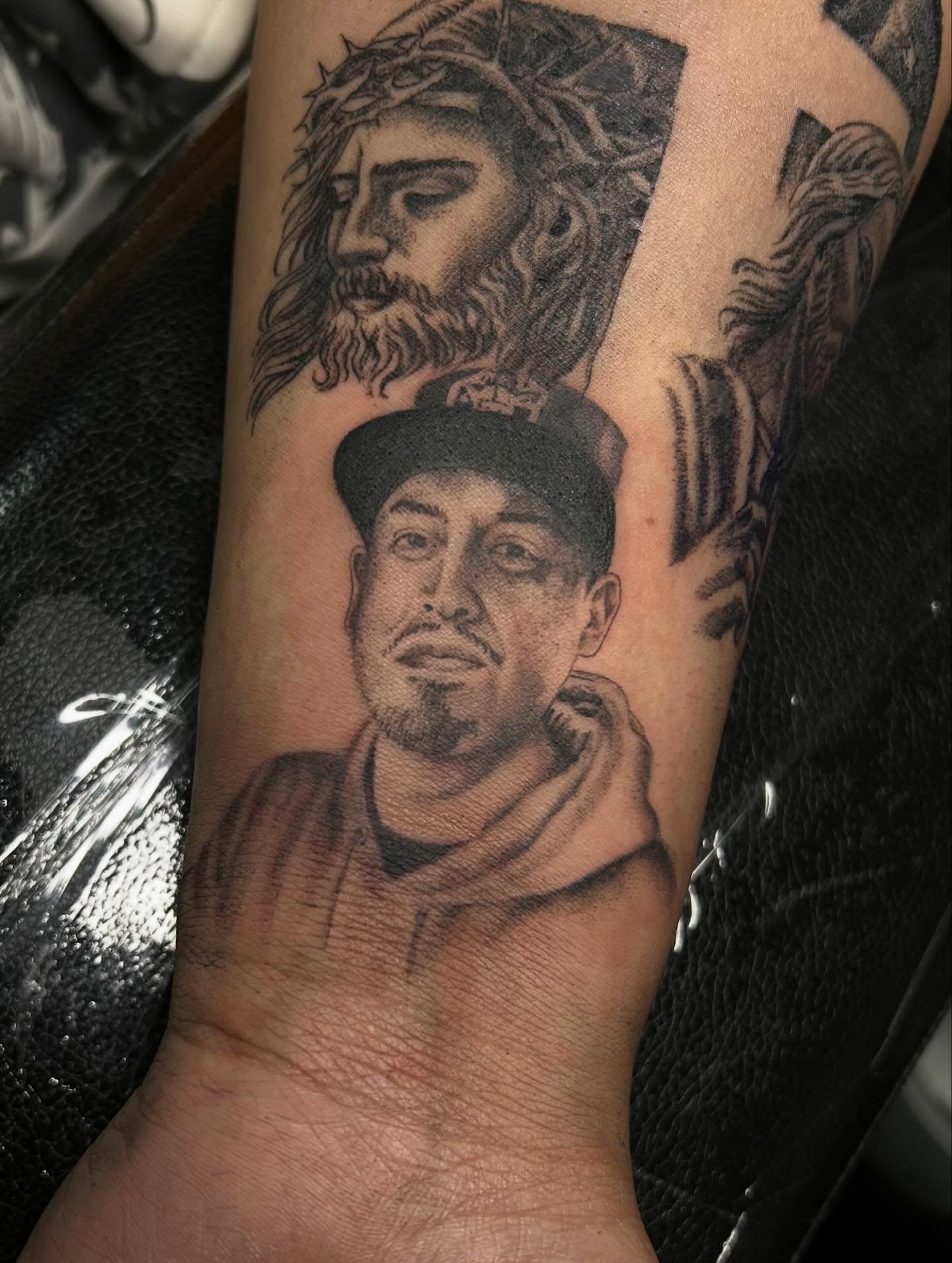 Tattoo by @mena_tats — black_and_grey, realism